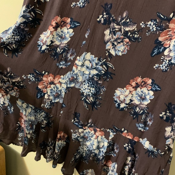 ALTAR’D STATE Floral Dress/Tunic with pockets, size Large - Picture 13 of 16